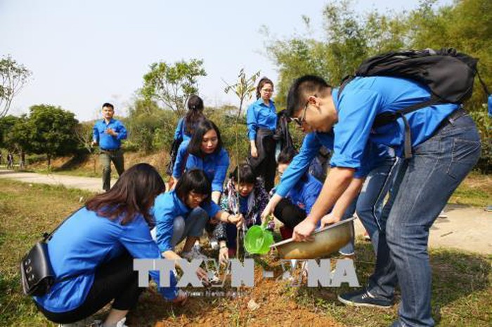 NOI GƯƠNG CÁC ĐIỂN HÌNH LÀM THEO LỜI BÁC